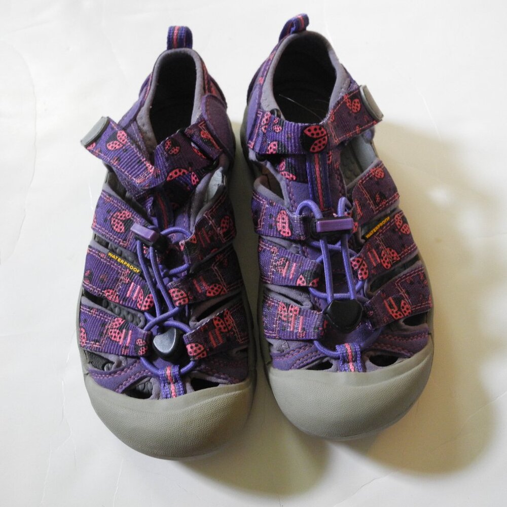 Keen Newport H2 sport water sandals purple ladybug print big kids size 2 EUC
